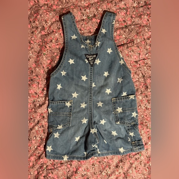 Oshkosh B’Gosh Stars Shortalls 4th of July 12 Months - Picture 2 of 6